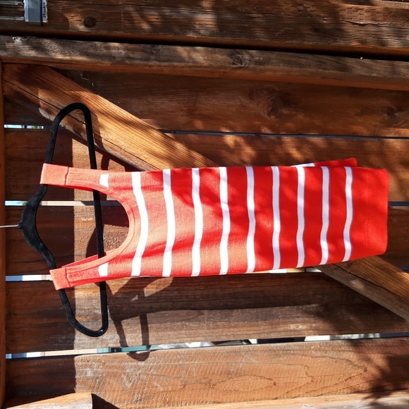 NEW Banana Republic Sweater Sleeveless Top with Crisscross Back in Size Small - Picture 3 of 11